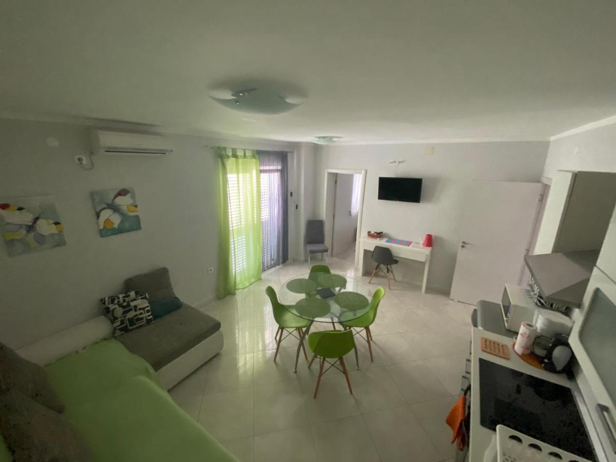 Apartments Jerine Tribalj Exterior foto