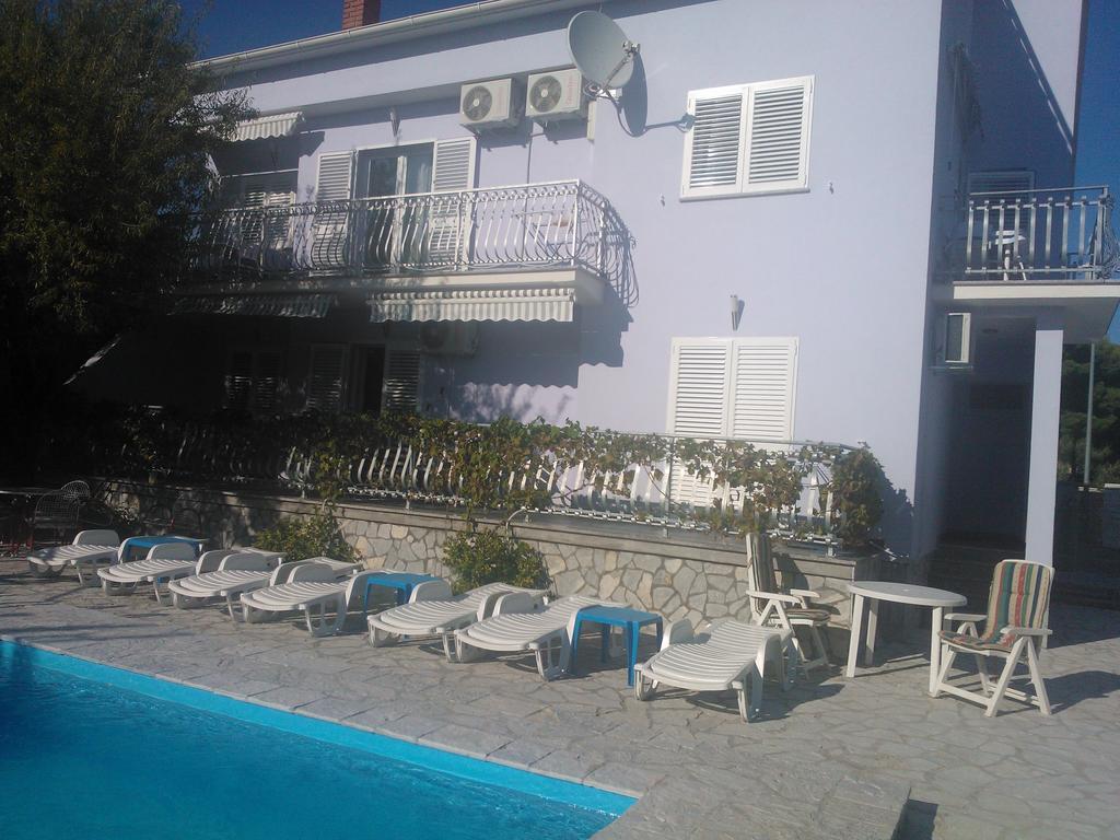Apartments Jerine Tribalj Exterior foto