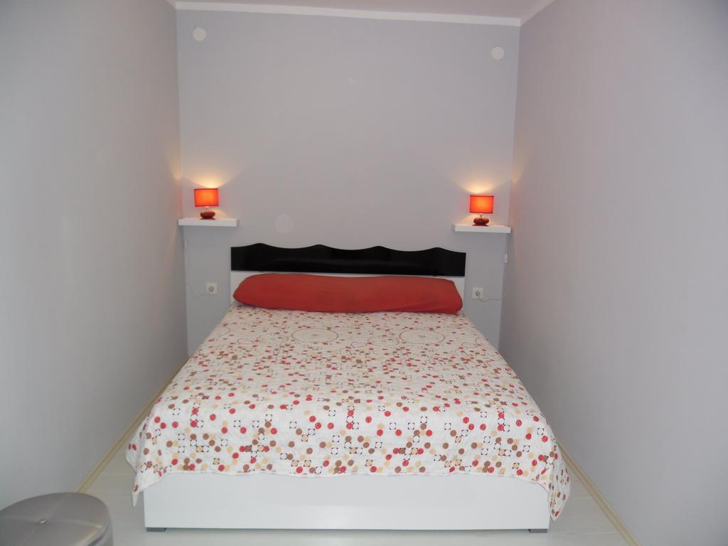 Apartments Jerine Tribalj Cameră foto